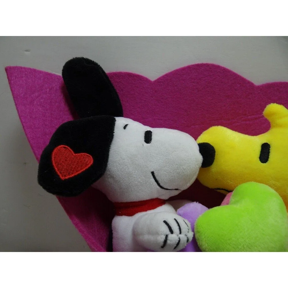SNOOPY & WOODSTOCK Valentine's Plush Bouquet Ruz PEANUTS 2025